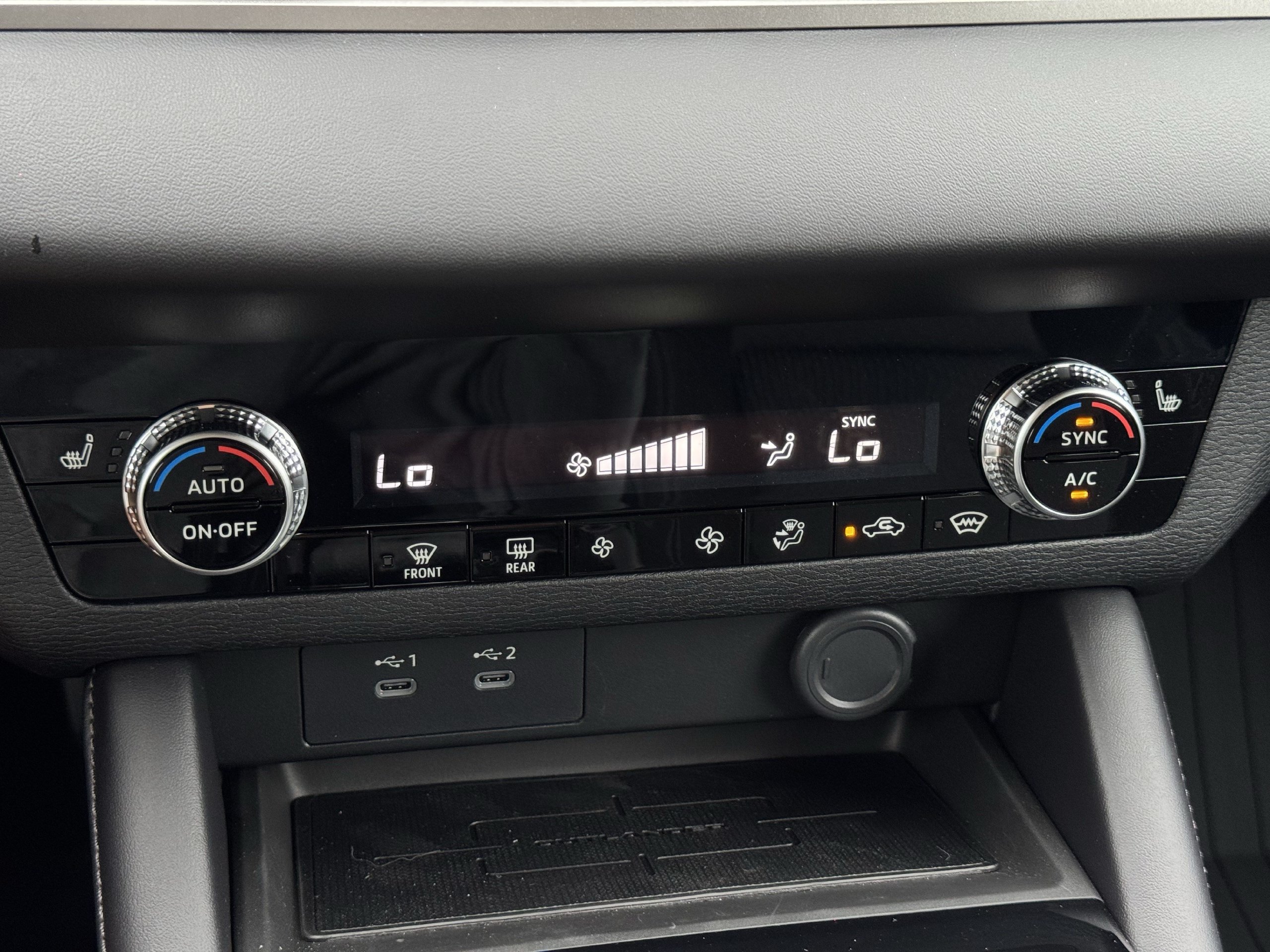 New 2026 Mitsubishi Outlander ES AWD/4WD image 16