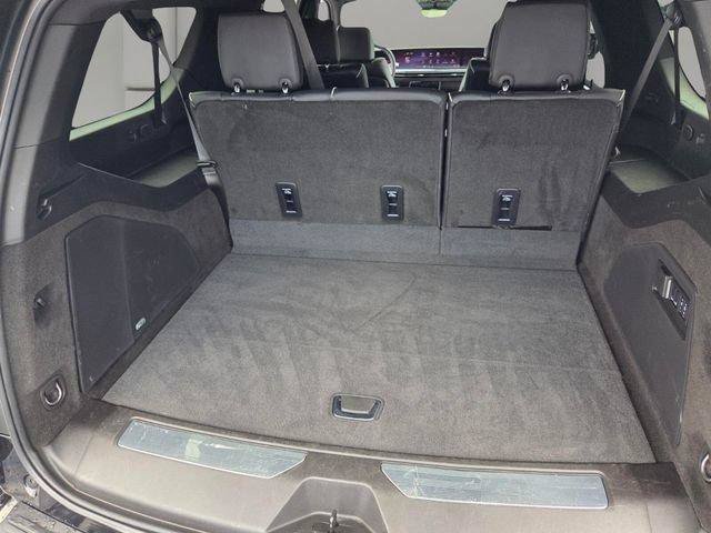 Certified 2025 Cadillac Escalade ESV Premium Luxury AWD/4WD image 20