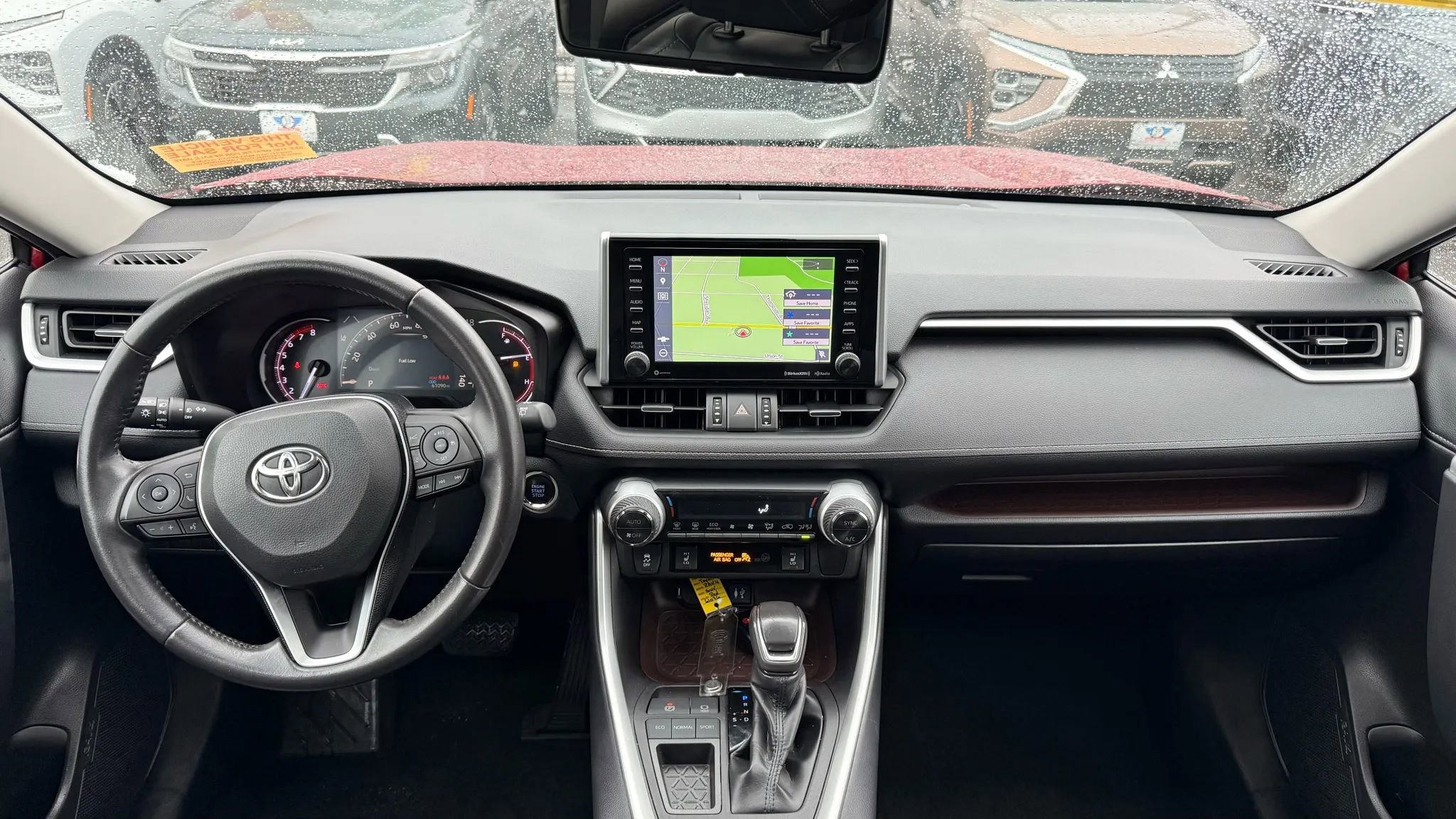 Used 2019 Toyota RAV4 Limited image 17