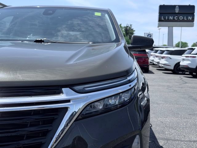Used 2023 Chevrolet Equinox LT w/ Driver Convenience Package FWD image 3
