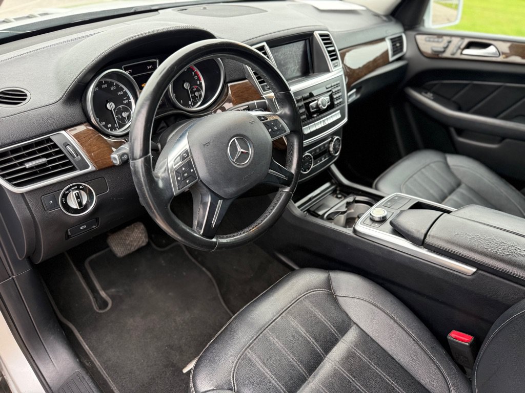Used 2016 Mercedes-Benz GL 450 4MATIC image 10