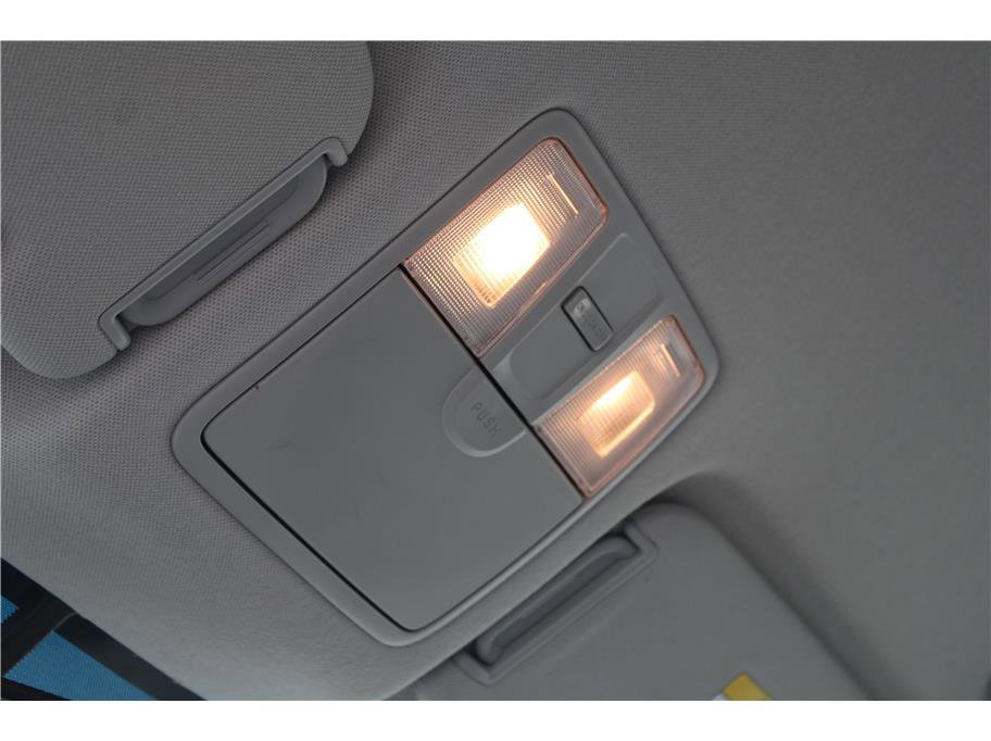 Used 2013 Hyundai Elantra GLS w/ Preferred Pkg FWD image 28