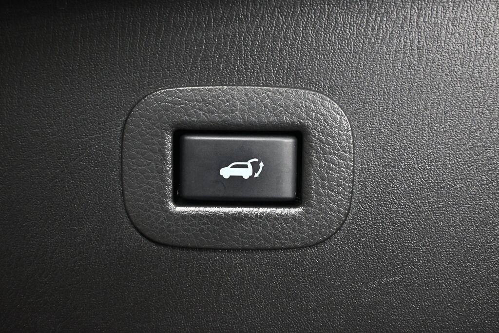 Used 2024 INFINITI QX80 Sensory AWD/4WD image 30