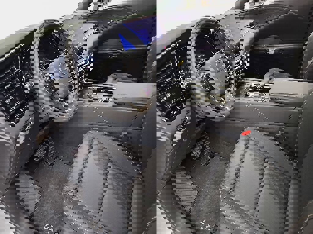 New 2026 Lexus RX 450h AWD image 16