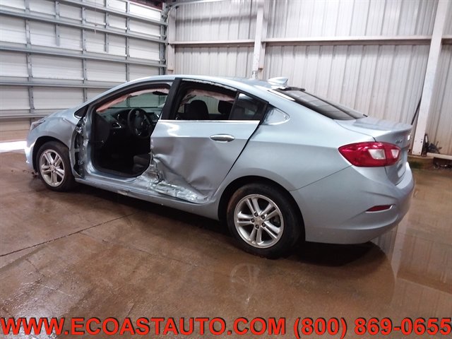 Used 2017 Chevrolet Cruze LT w/ Convenience Package image 2