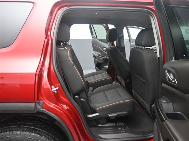 Used 2022 GMC Acadia AT4 image 16