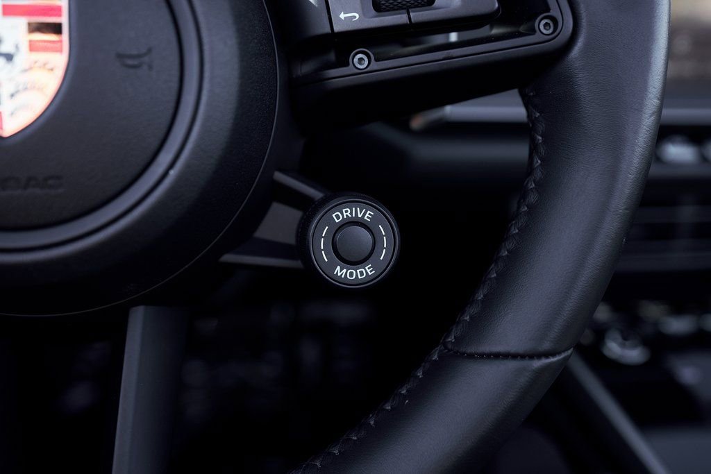 Used 2024 Porsche 911 Carrera 4S image 49