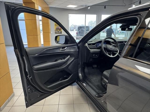 New 2026 Jeep Grand Cherokee Laredo X AWD/4WD image 45