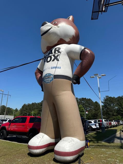 Used 2017 Jeep Wrangler Unlimited Sahara w/ Dual Top Group AWD/4WD image 2