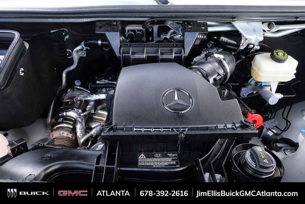 Used 2024 Mercedes-Benz Sprinter 2500 image 33