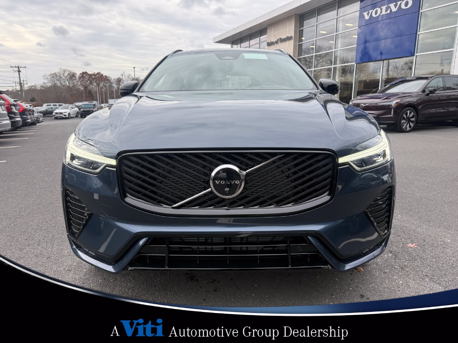 Used 2026 Volvo XC60 B5 Plus w/ Protection Package Premier AWD/4WD image 3