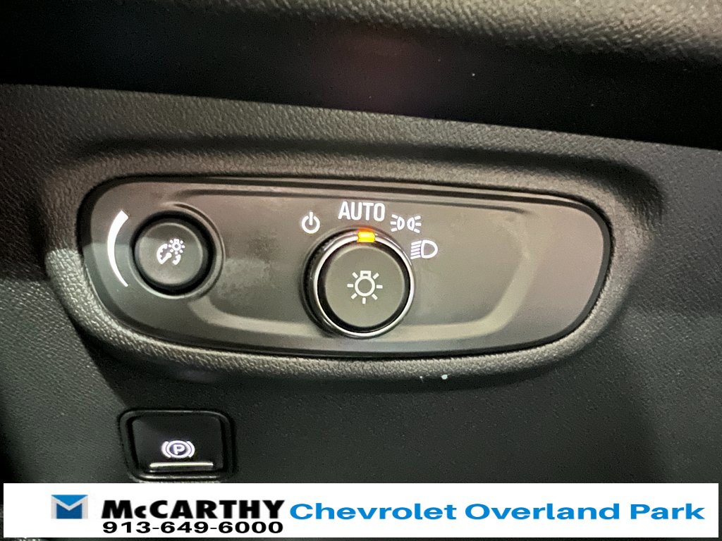 Used 2020 GMC Terrain SLE image 17