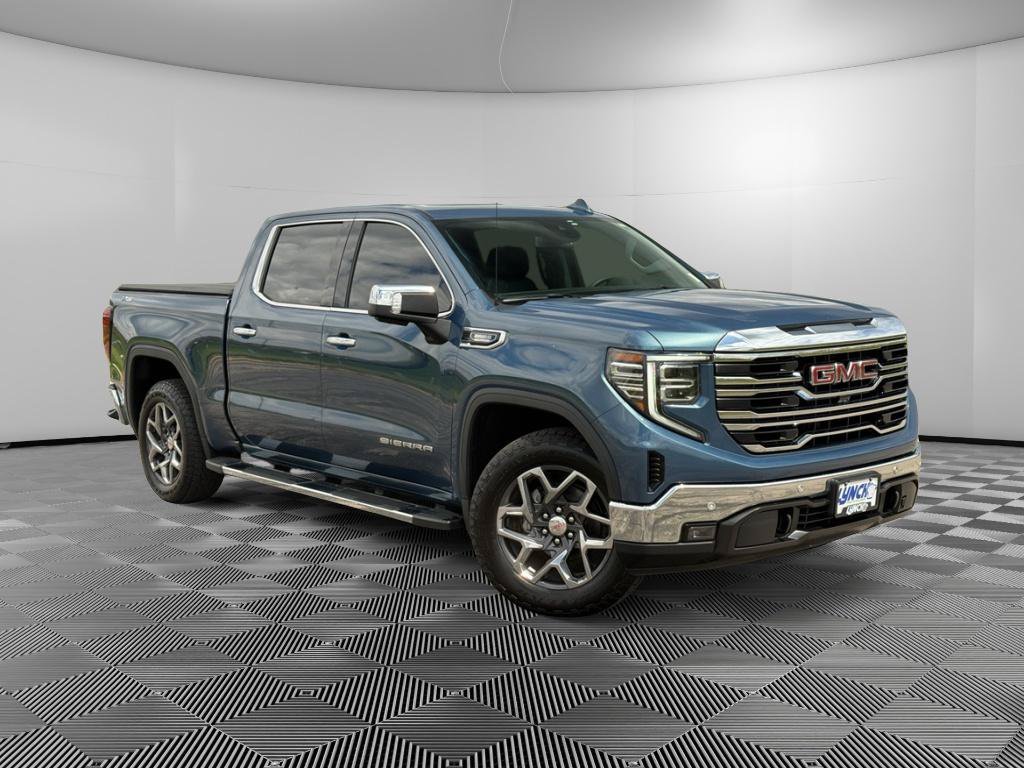 Used 2024 GMC Sierra 1500 SLT w/ SLT Premium Plus Package AWD/4WD image 5