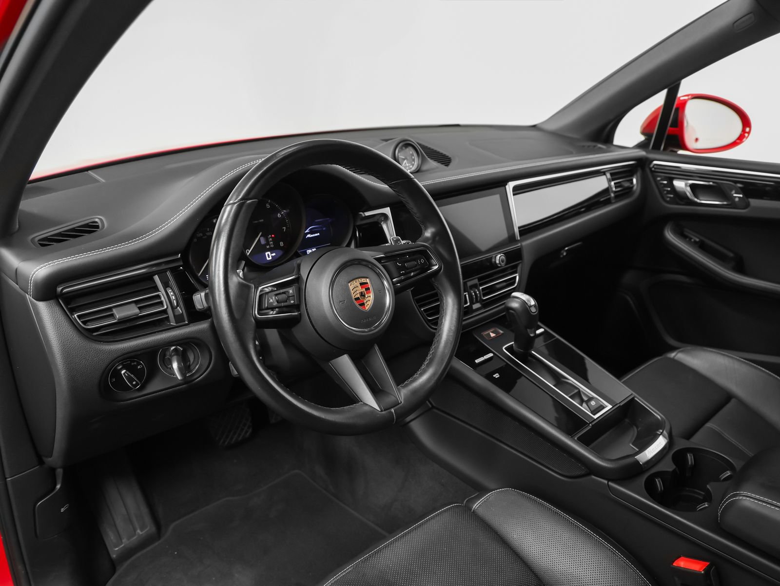 Certified 2023 Porsche Macan AWD/4WD image 48