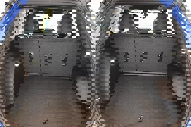 Used 2025 GMC Terrain Elevation w/ Technology Package II image 18