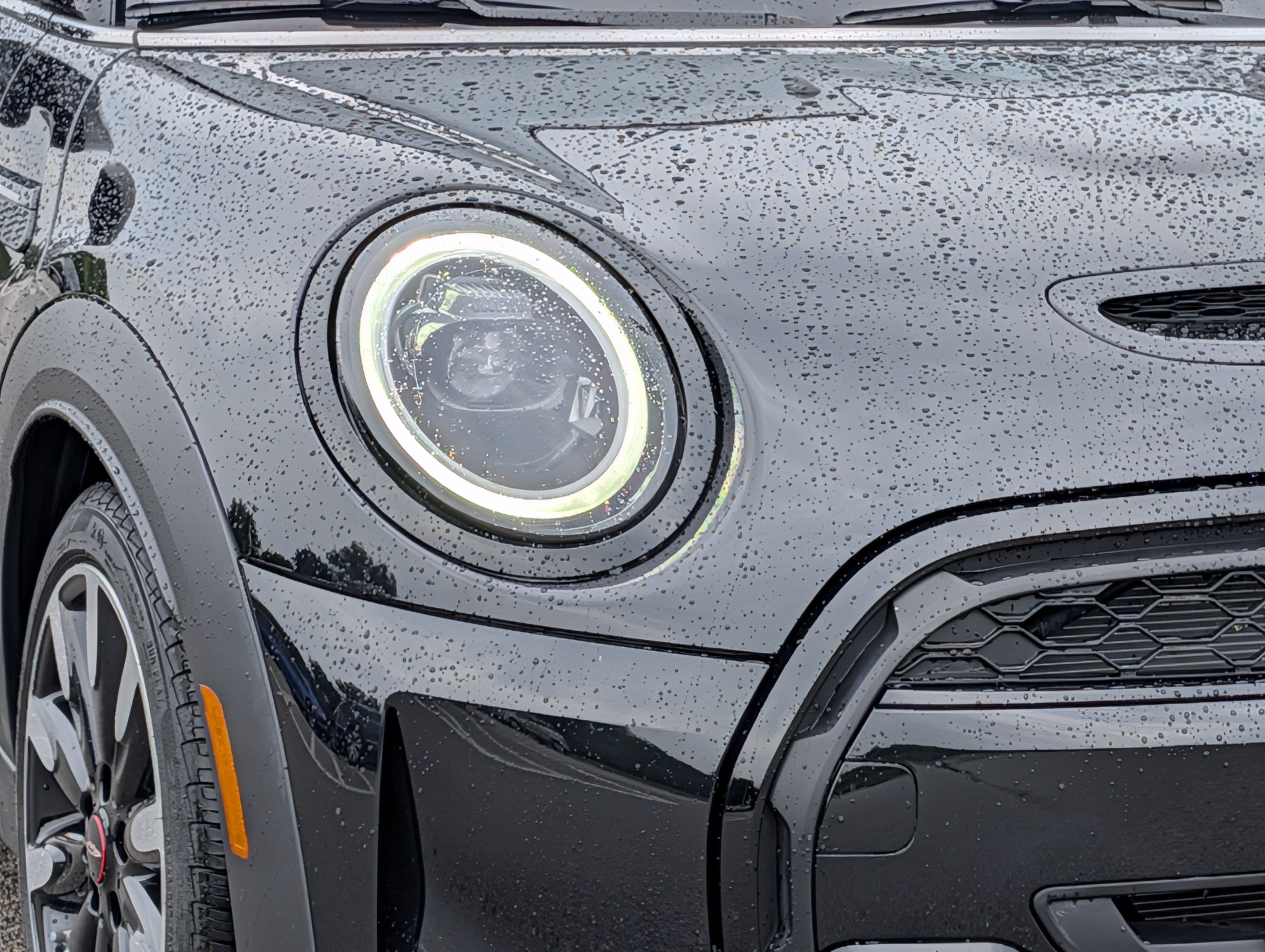 Used 2023 MINI Cooper S w/ Signature Upholstery Package FWD image 9