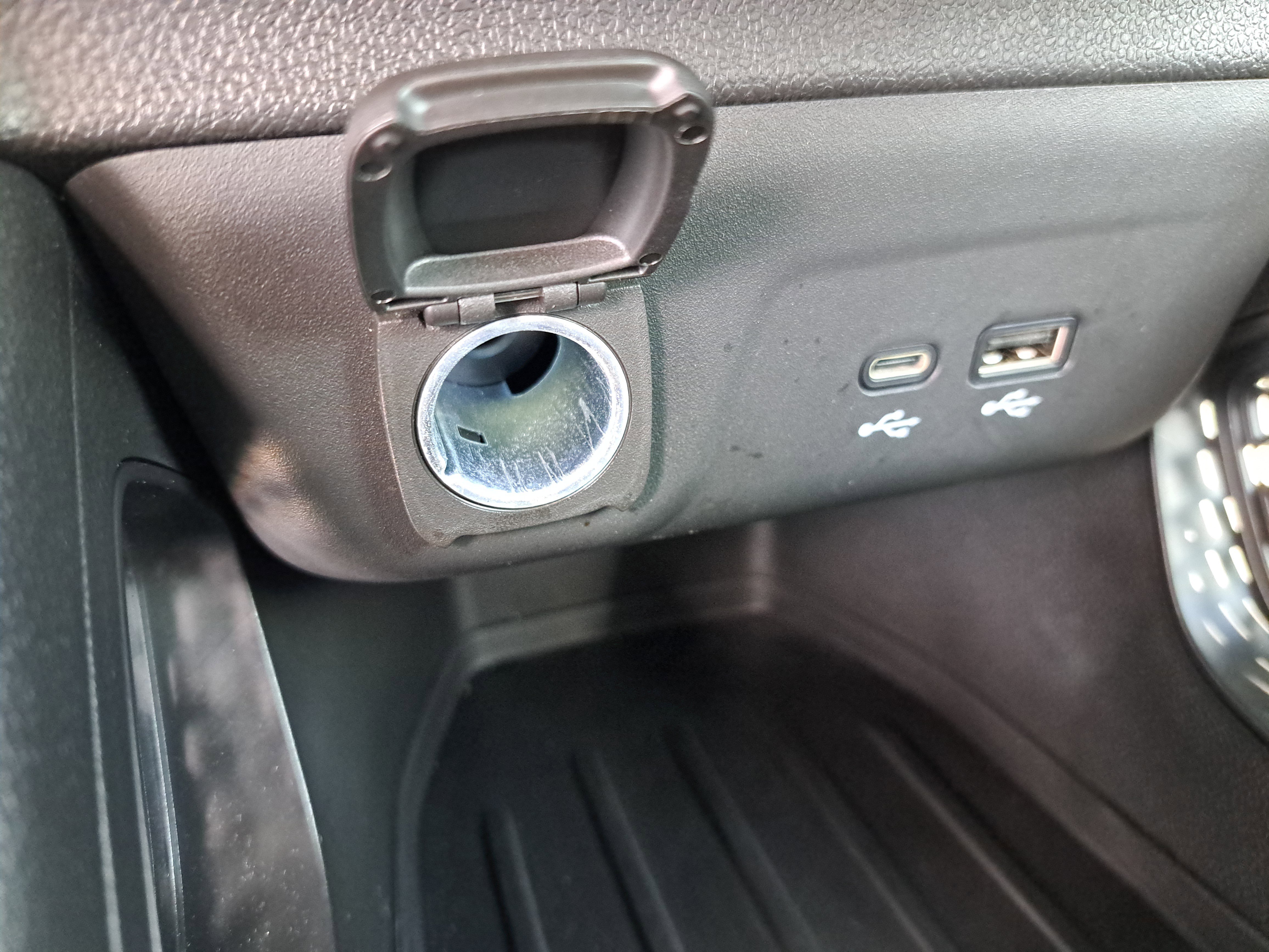 Used 2024 Chevrolet TrailBlazer LT w/ Driver Confidence Package image 26