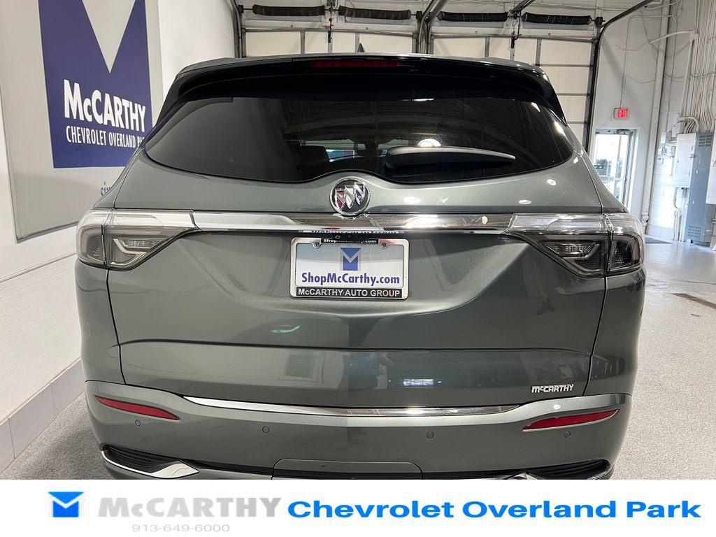 Used 2022 Buick Enclave Avenir w/ Avenir Technology Package AWD/4WD image 6