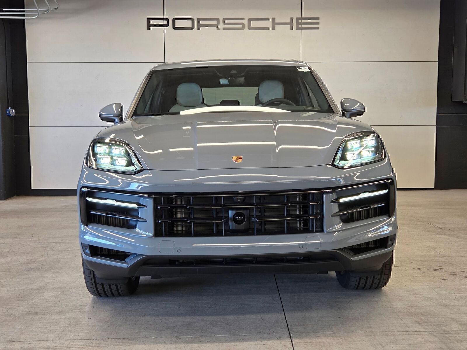 Certified 2026 Porsche Cayenne AWD/4WD image 25