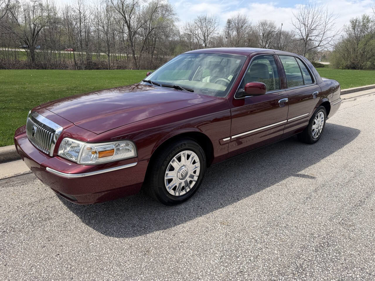 Used 2006 Mercury Grand Marquis GS image 1