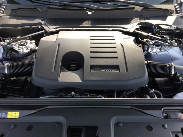 New 2023 Land Rover Discovery HSE R-Dynamic image 35