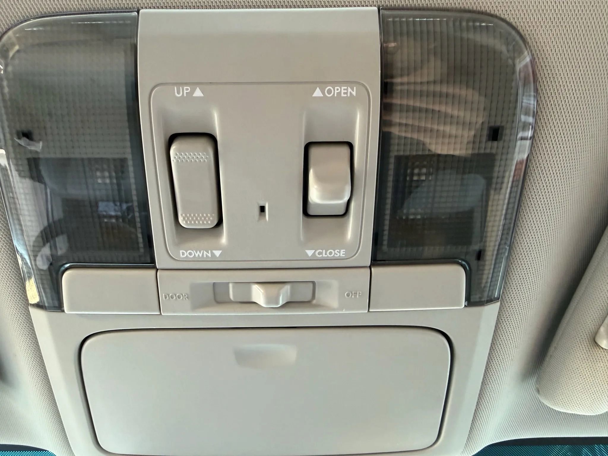 Used 2011 Subaru Outback 2.5i Limited image 22