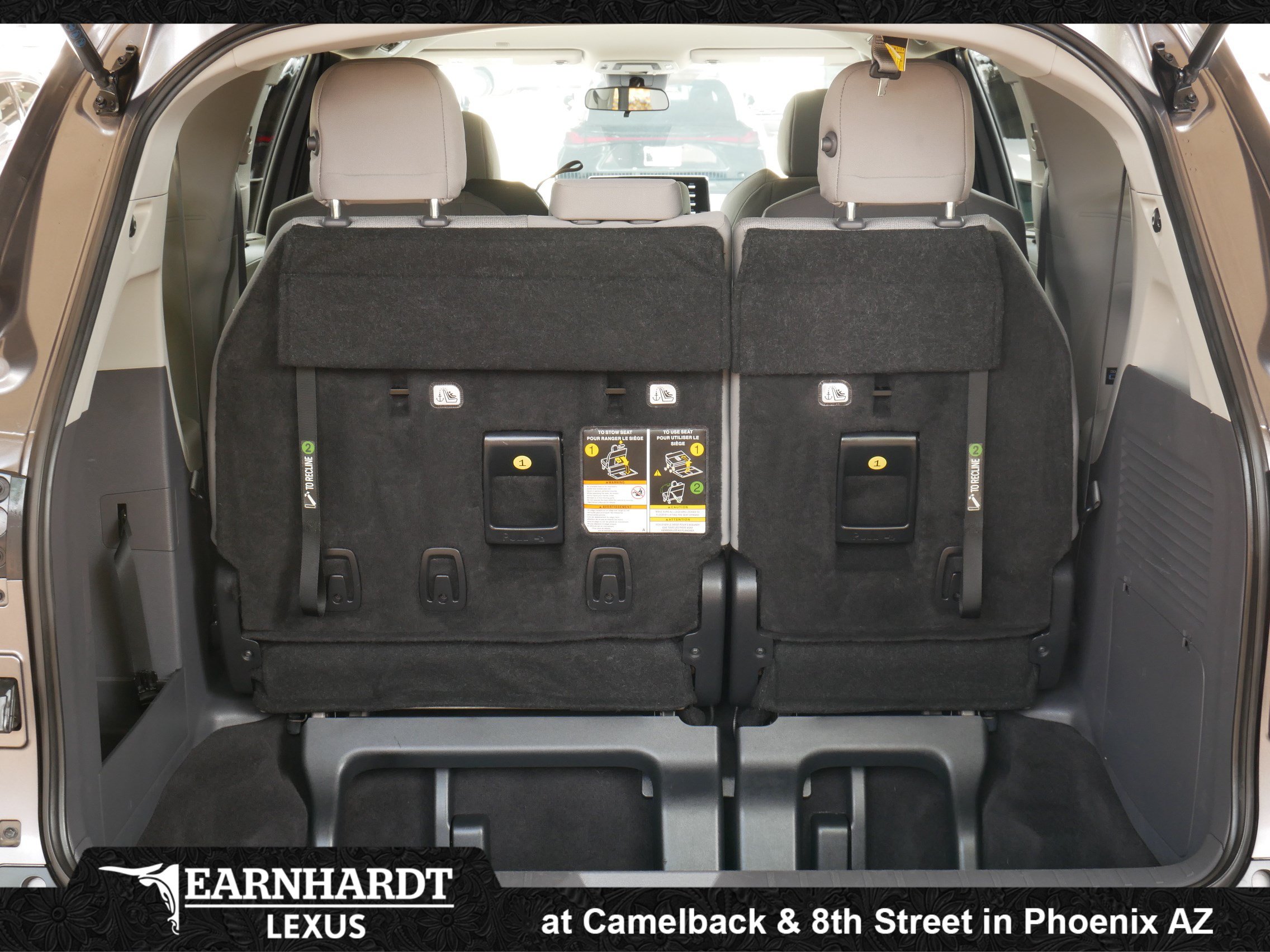 Used 2023 Toyota Sienna LE FWD image 31