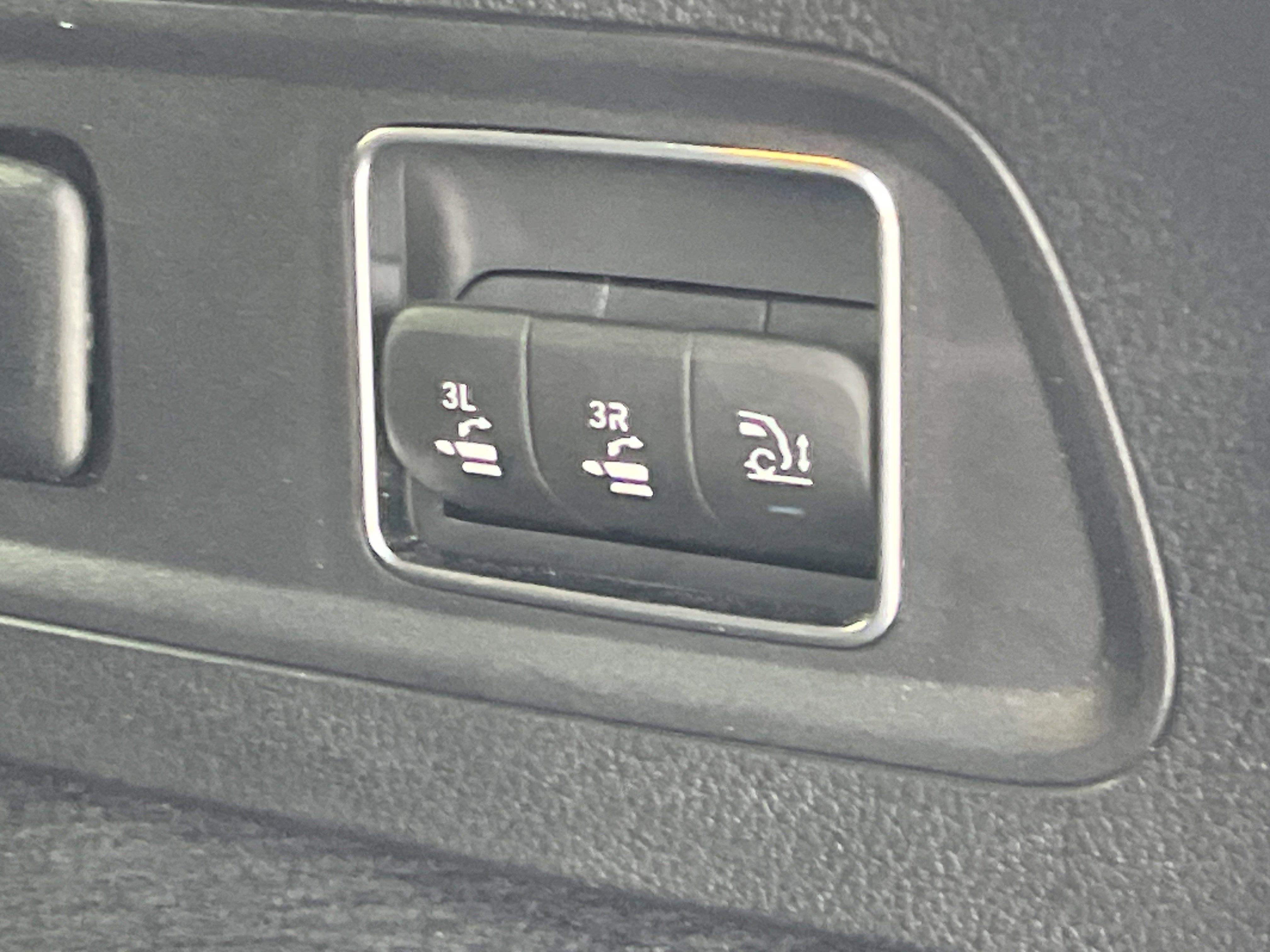 Certified 2024 Mercedes-Benz GLS 580 4MATIC image 12