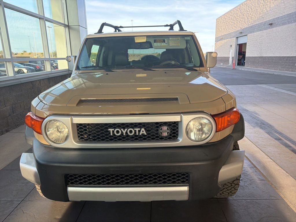 Used 2014 Toyota FJ Cruiser 4WD w/ Upgrade Package image 2