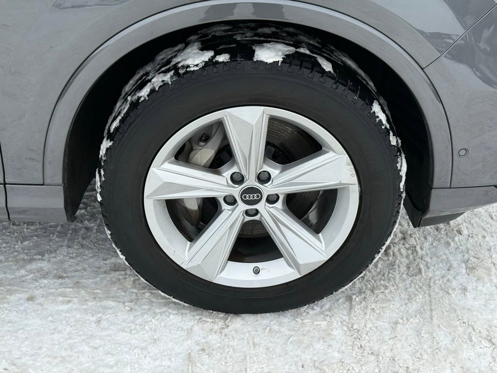 Used 2022 Audi Q7 2.0T Premium w/ Convenience Package image 9