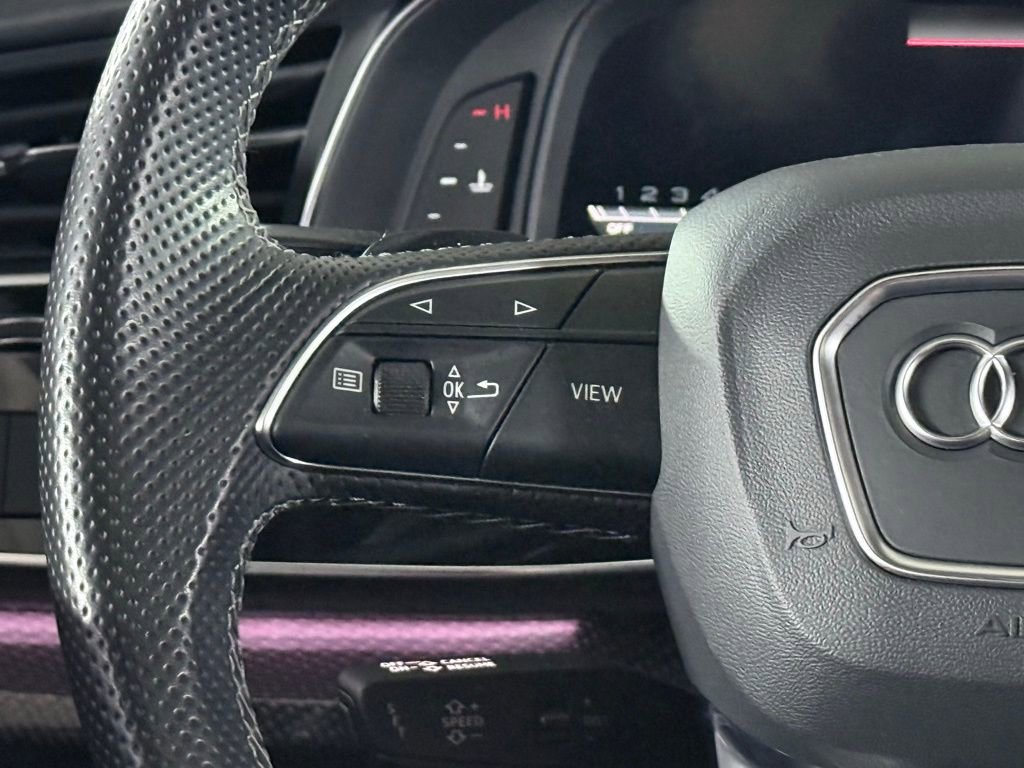 Used 2021 Audi SQ7 Premium Plus w/ Executive Package image 42