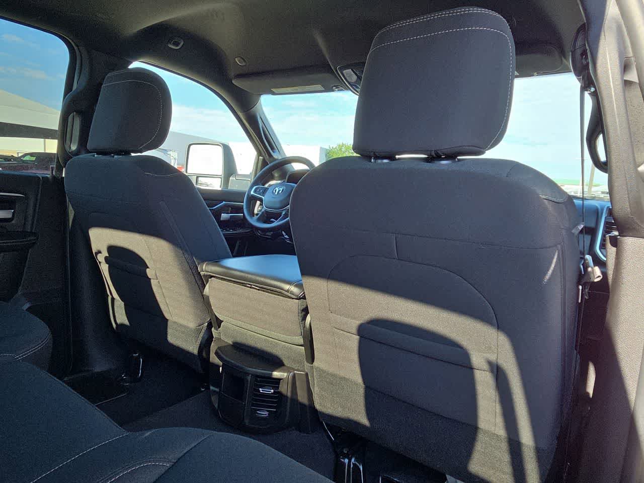 Used 2025 RAM 2500 Big Horn AWD/4WD image 16