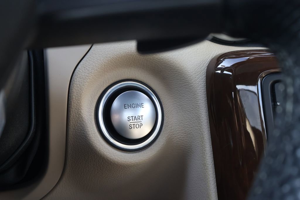 Used 2019 Mercedes-Benz SLC 300 image 28