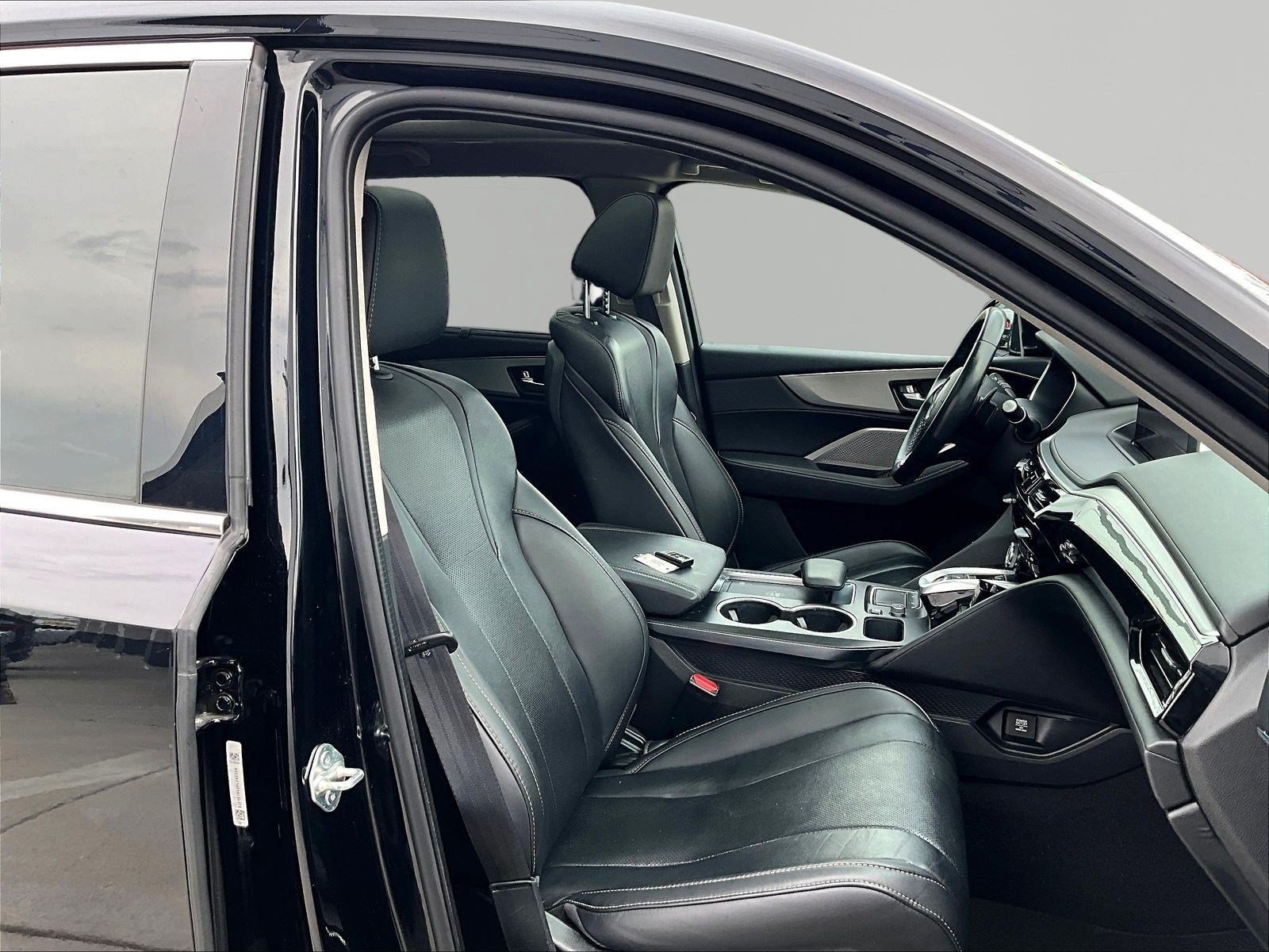 Certified 2023 Acura MDX w/ Technology Package AWD/4WD image 30