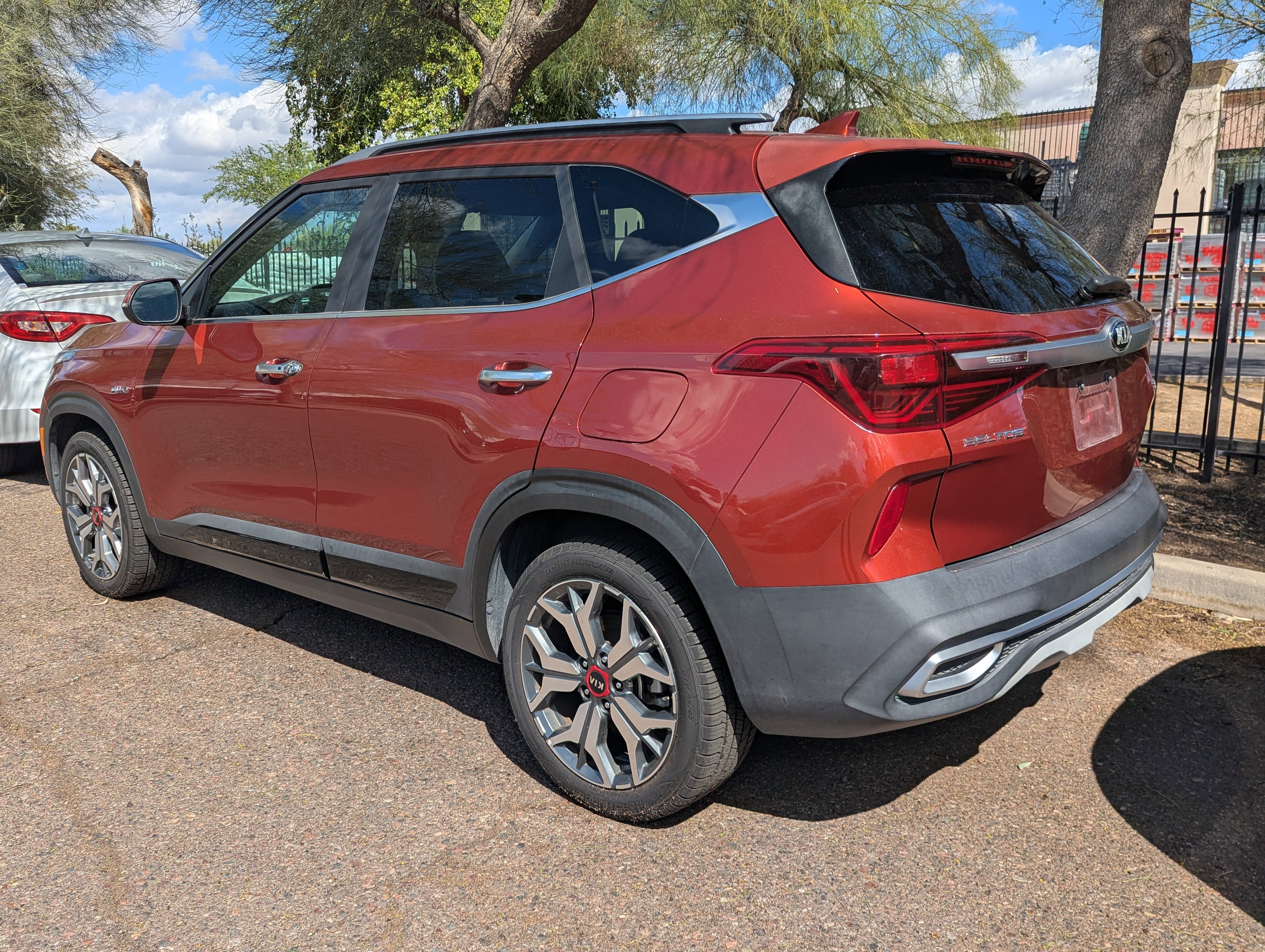 Certified 2021 Kia Seltos SX image 4