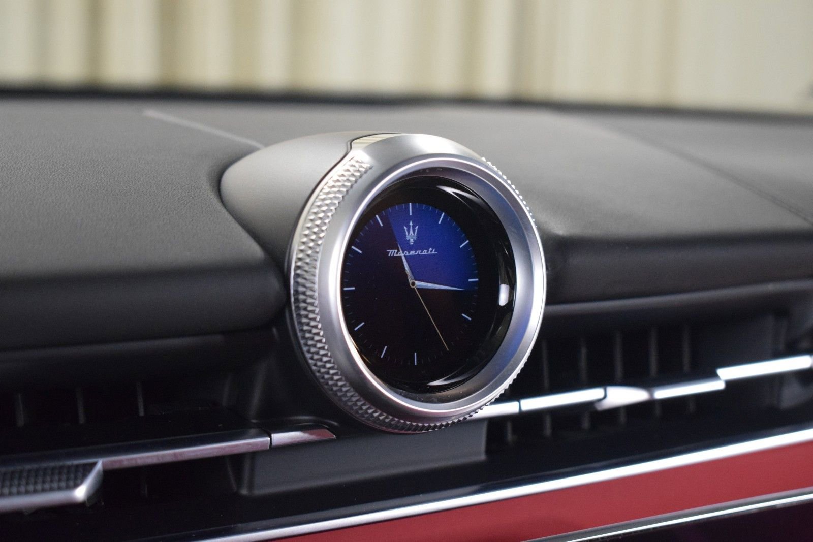 Used 2023 Maserati Grecale Modena AWD/4WD image 31