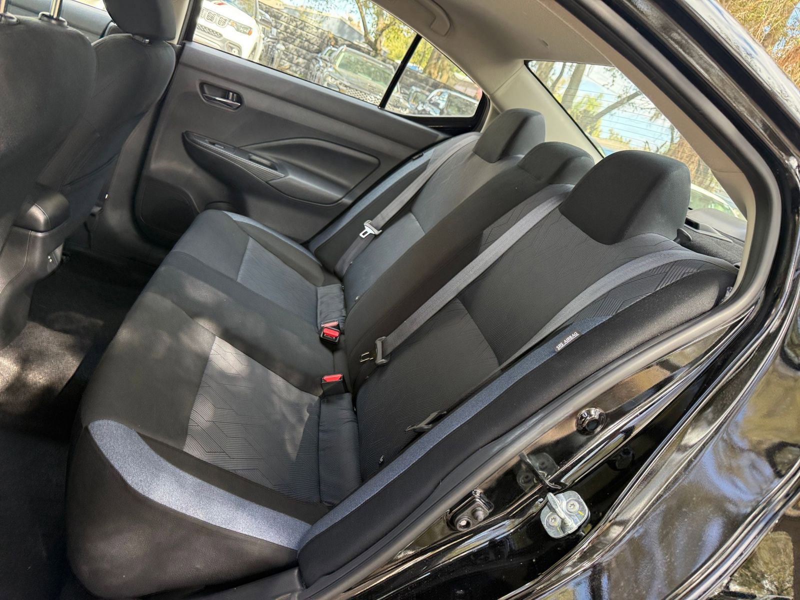 Used 2025 Nissan Versa SV FWD image 32