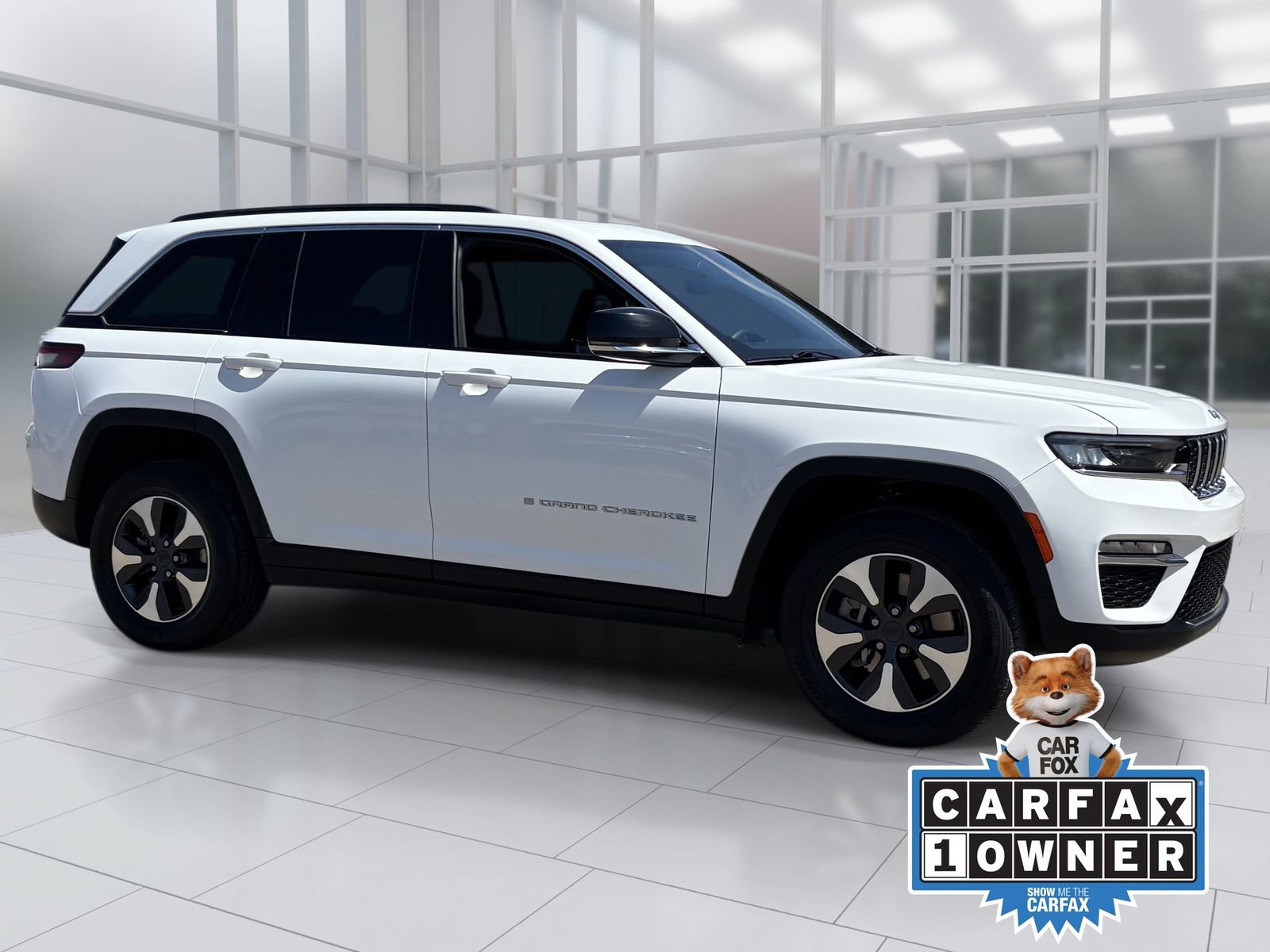 Used 2024 Jeep Grand Cherokee Limited 4xe AWD/4WD image 8