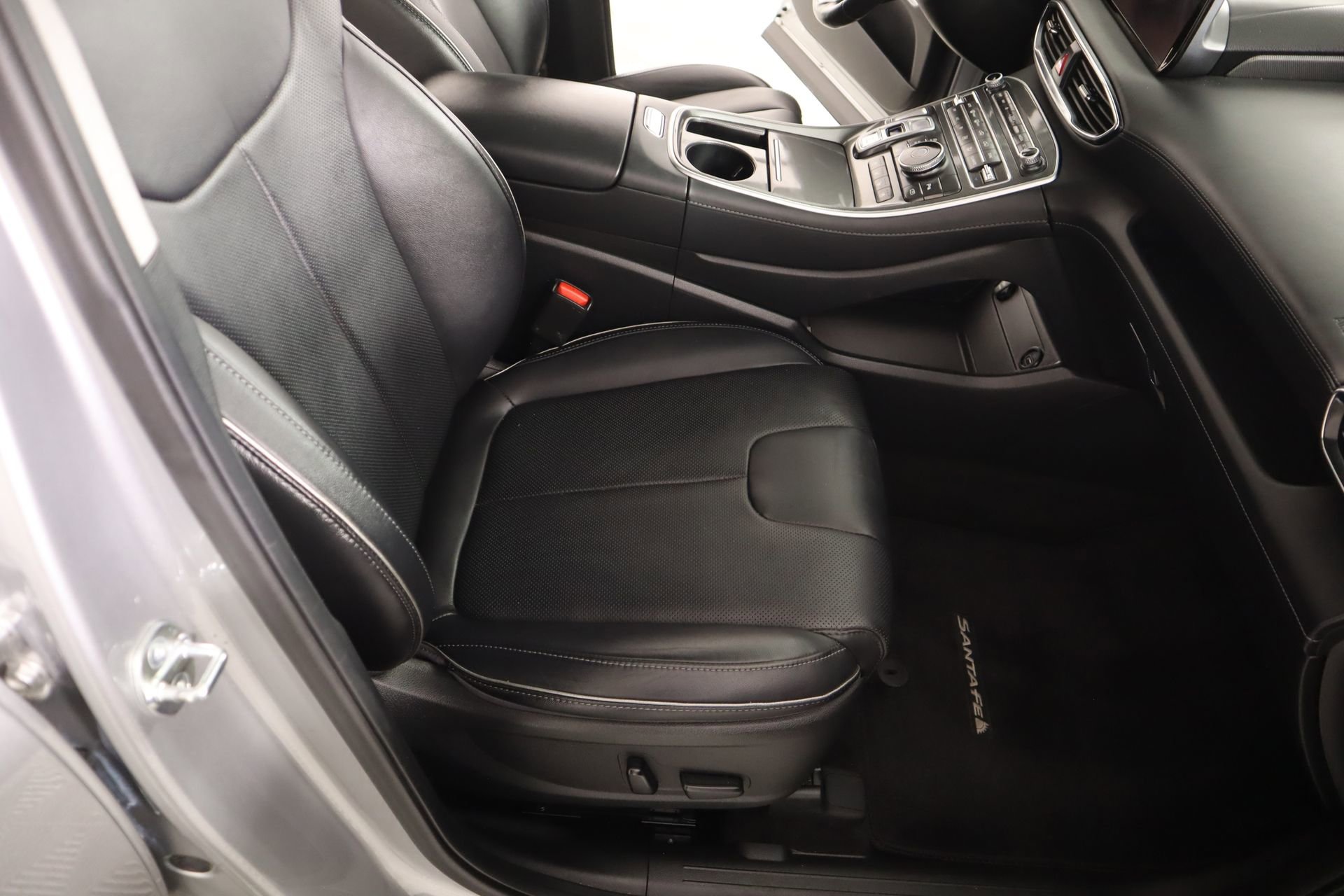 Certified 2023 Hyundai Santa Fe Limited image 14