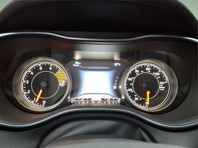 Used 2022 Jeep Cherokee Limited image 25