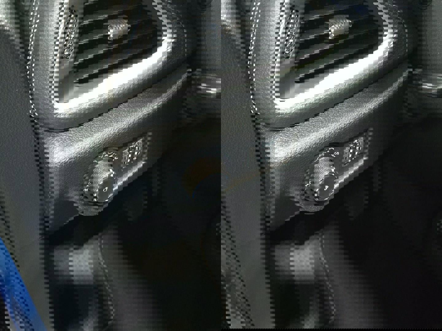 New 2026 Chrysler Pacifica Select image 9