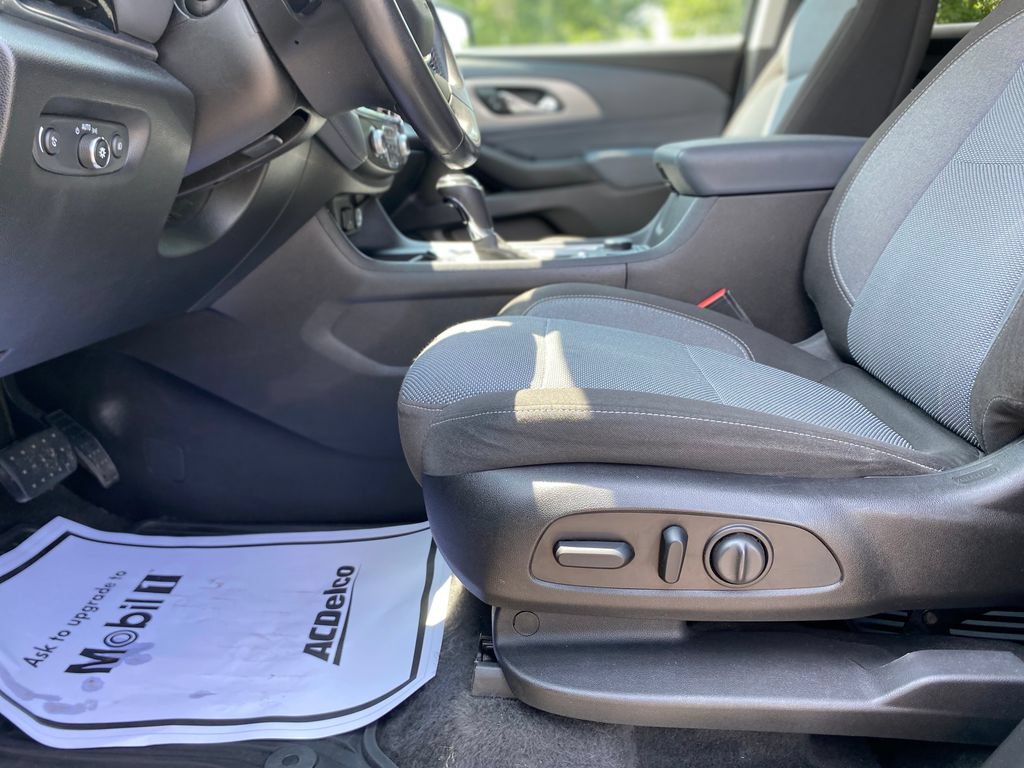 Used 2018 Chevrolet Traverse LT AWD/4WD image 21