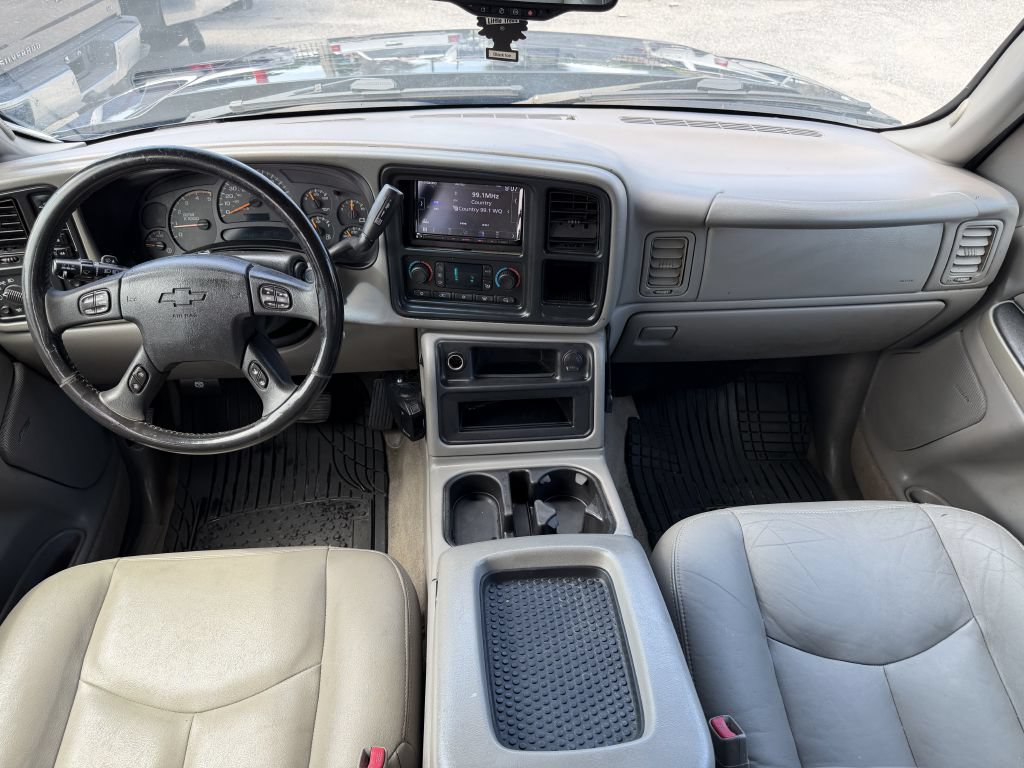Used 2005 Chevrolet Silverado 2500 LT w/ Heavy-Duty Power Package AWD/4WD image 25