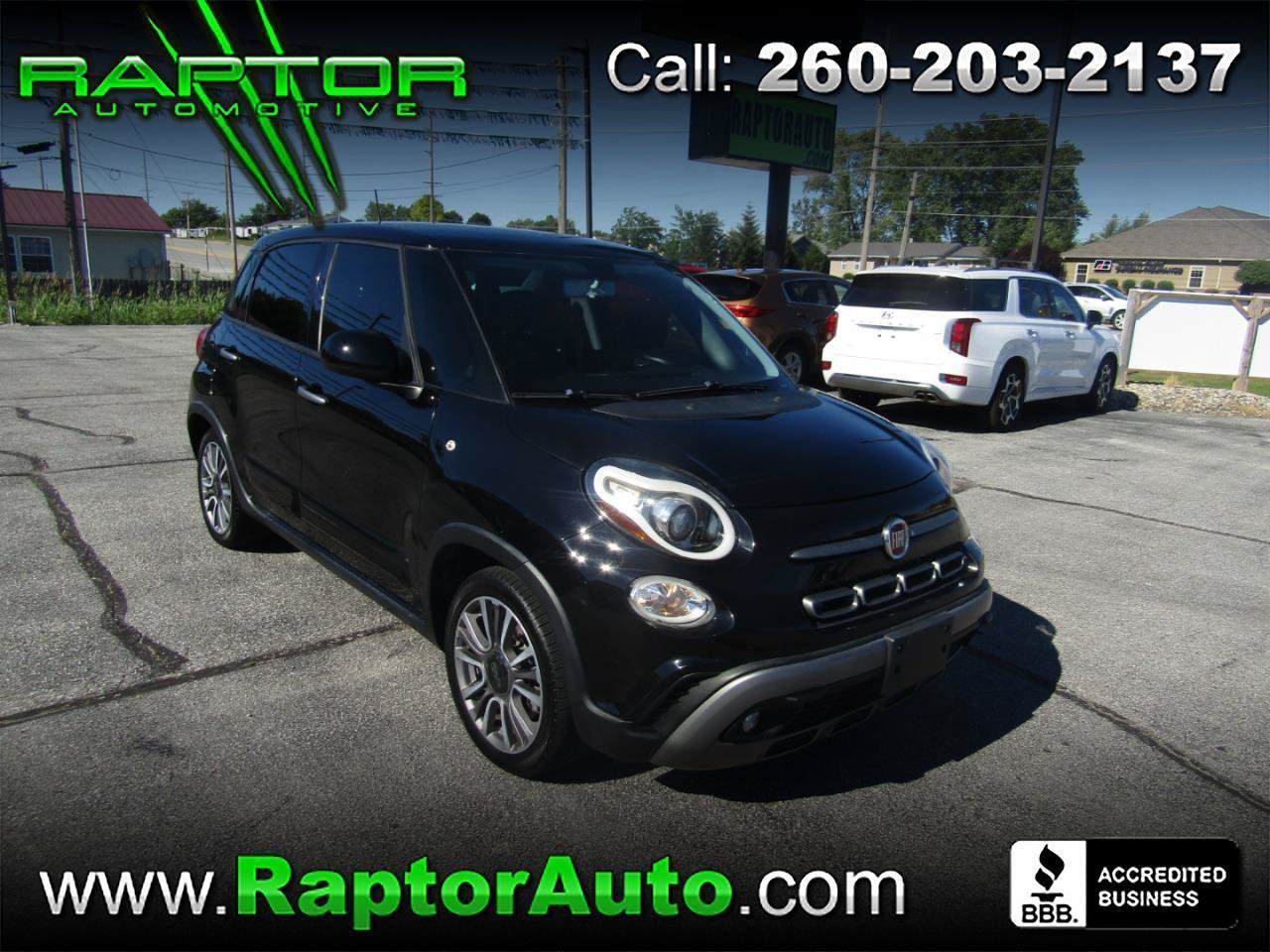 Used 2019 FIAT 500L Trekking FWD image 1
