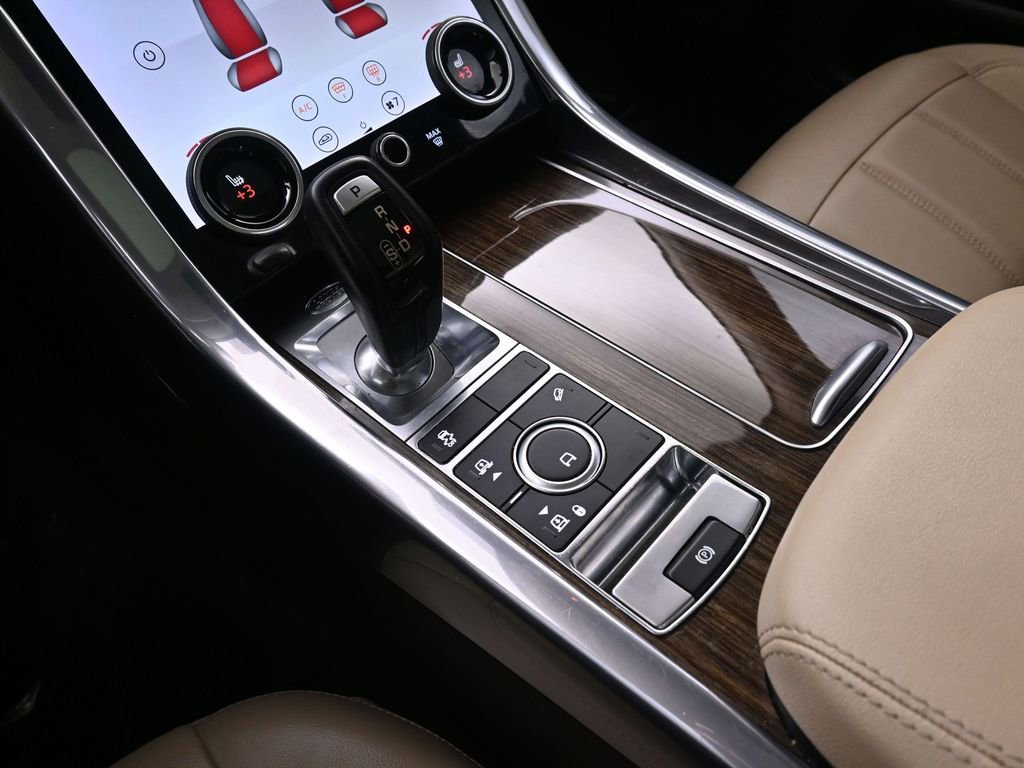 Used 2018 Land Rover Range Rover Sport SE image 37