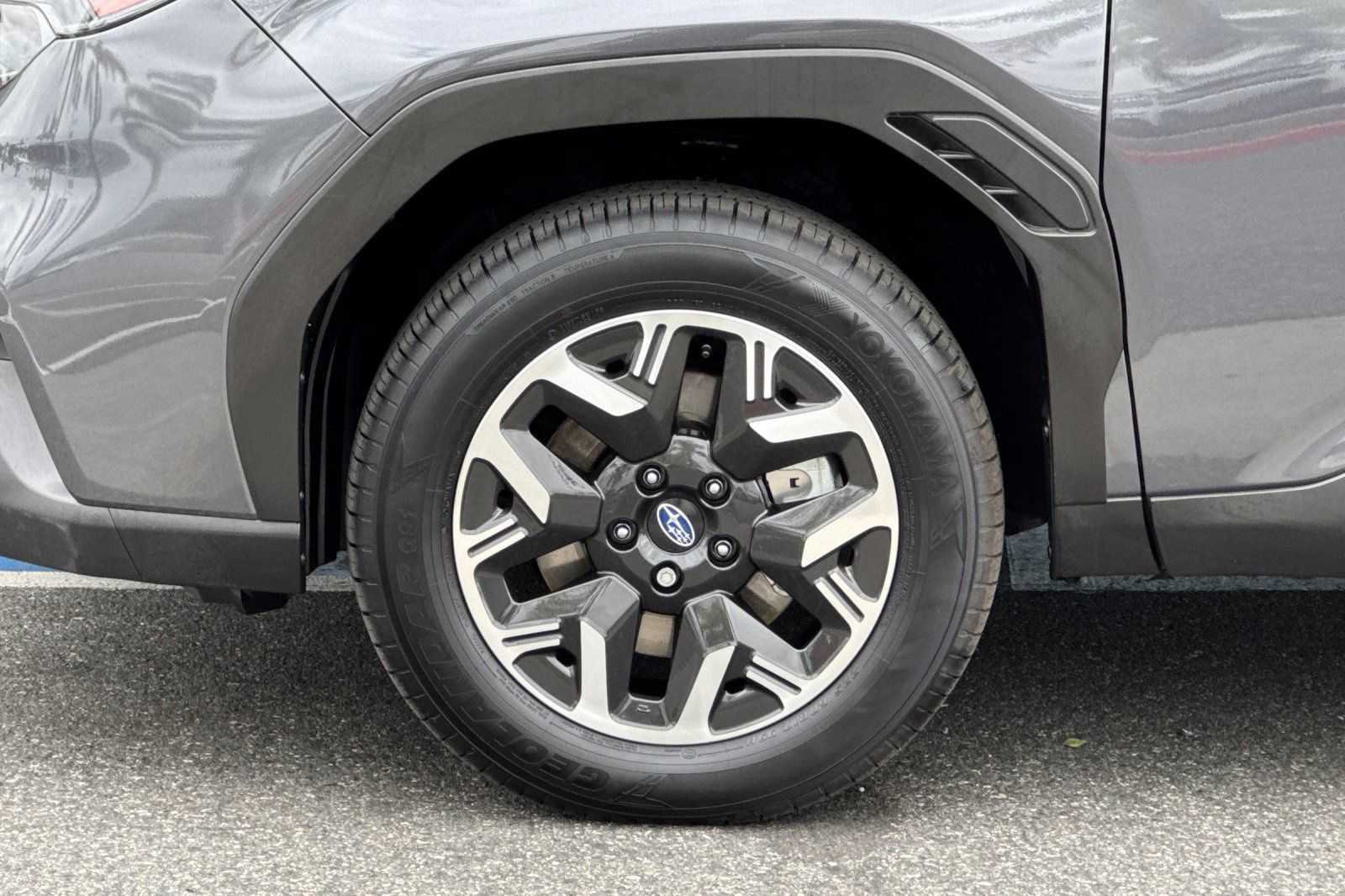 Certified 2025 Subaru Forester Premium AWD/4WD image 29