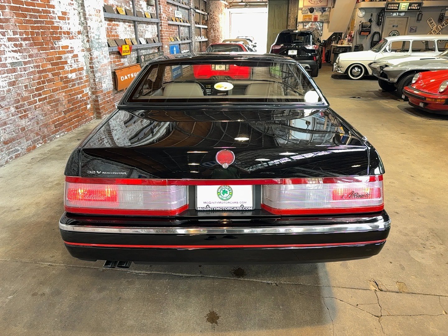 Used 1993 Cadillac Allante FWD image 7