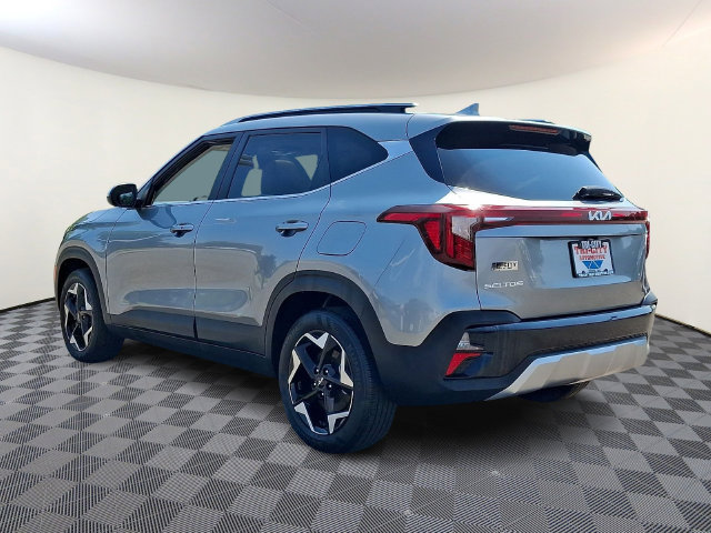 Used 2024 Kia Seltos EX AWD/4WD image 4