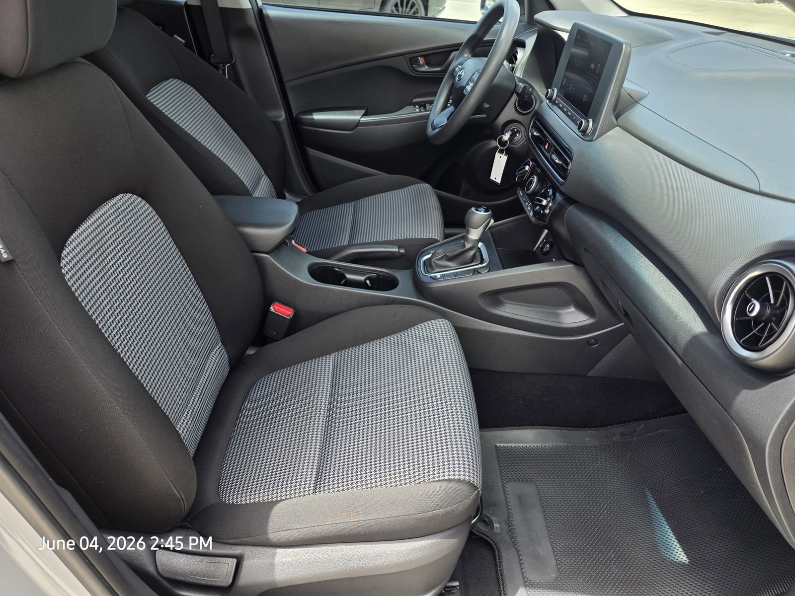 Used 2023 Hyundai Kona SE FWD image 14
