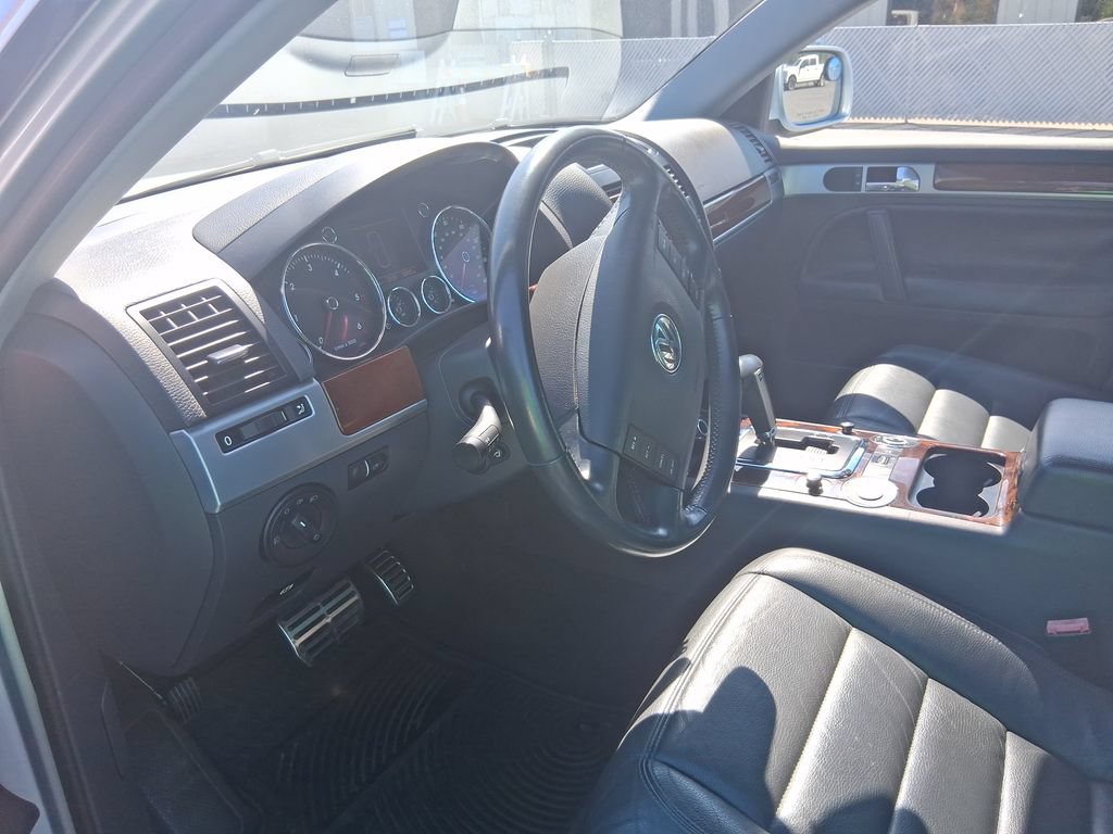 Used 2006 Volkswagen Touareg V10 TDI AWD/4WD image 6